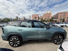 Geely Boyue L 4th Gen 1.5TD DCT Blue Light Edition - ფოტო 4