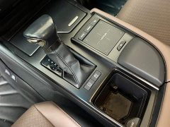 Lexus ES 300h Excellence - ფოტო 13