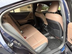 Lexus ES 300h Excellence - ფოტო 9