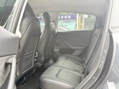 Tesla Model Y Rear-Wheel Drive - ფოტო 7