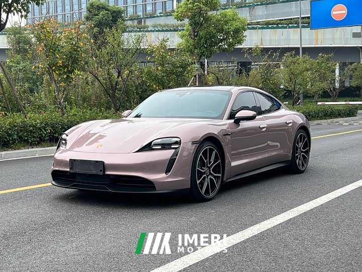 Porsche Taycan Facelift