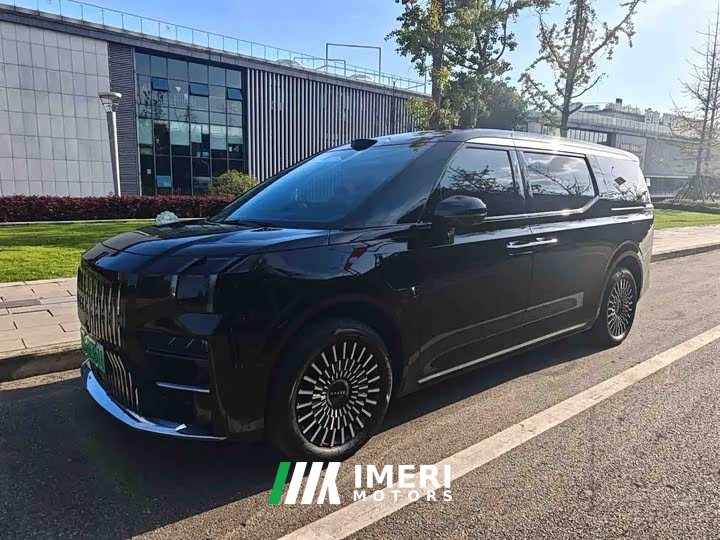 Zeekr 009 Six-Seat Executive AWD 108kWh