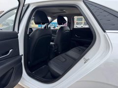 Hyundai Elantra 1.5L CVT GLX Elite - ფოტო 5