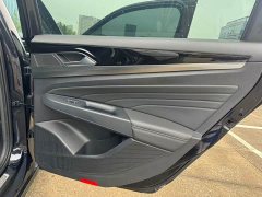 Volkswagen Passat 330TSI Elite - ფოტო 11