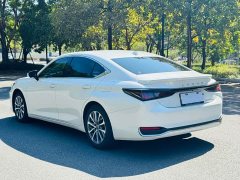 Lexus ES 300h Premium Edition - ფოტო 9