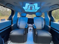 Toyota Sienna 2.5L Hybrid AWD Comfort - ფოტო 12