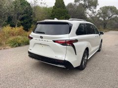 Toyota Sienna 2.5L Hybrid AWD Comfort - ფოტო 14