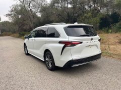 Toyota Sienna 2.5L Hybrid AWD Comfort - ფოტო 16