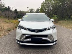 Toyota Sienna 2.5L Hybrid AWD Comfort - ფოტო 2