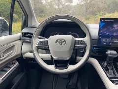 Toyota Sienna 2.5L Hybrid AWD Comfort - ფოტო 5