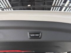 BMW iX1 xDrive30L M Sport Package - ფოტო 20