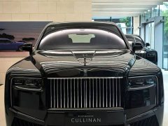 Rolls-Royce Cullinan Series II Black Badge - ფოტო 1