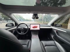 Tesla Model Y Rear-Wheel Drive - ფოტო 13