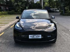 Tesla Model Y Rear-Wheel Drive - ფოტო 2