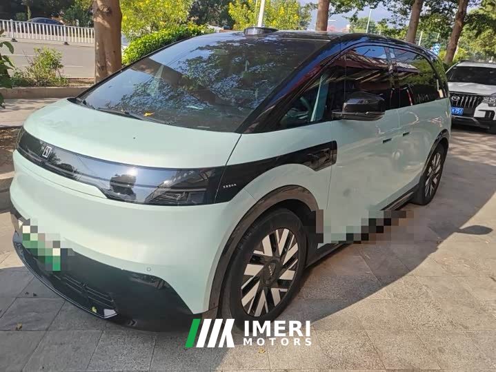 Zeekr MIX Long Range Smart Driving Edition