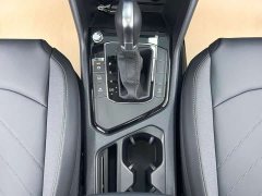 Volkswagen Touareg 300TSI Two-Wheel Drive Full Moon Edition - ფოტო 18