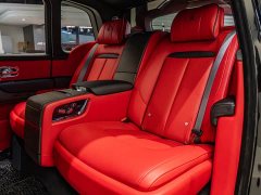 Rolls-Royce Cullinan Four-Seat Edition - ფოტო 12