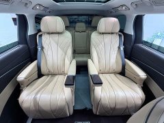 Denza D9 DM-i 980 Four-Wheel Drive Premium - ფოტო 4