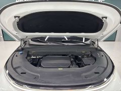 Li Auto L7 Pro - ფოტო 16