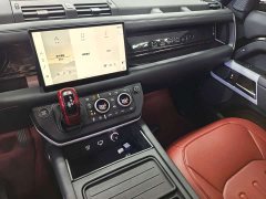 Land Rover Defender 110 3.0T P400 XS - ფოტო 4