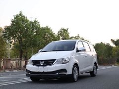 Baojun 730 1.5L Manual Value Edition 7-Seater National VI - ფოტო 1