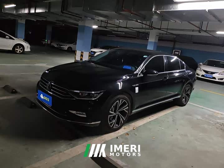 Volkswagen Magotan 330TSI DSG 30th Anniversary Edition