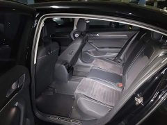 Volkswagen Magotan 330TSI DSG 30th Anniversary Edition - ფოტო 11