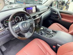 Lexus LX 570 Canadian spec - ფოტო 15