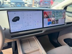 Li Auto i8 Standard Edition - ფოტო 11