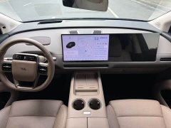 Li Auto i8 Standard Edition - ფოტო 5