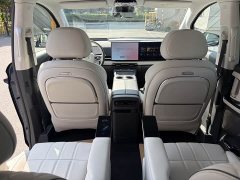 Voyah Lantu Dreamchaser PHEV AWD Flagship Kunpeng Edition - ფოტო 4