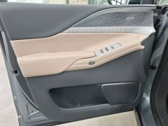 XPeng X9 Extended Range 1602 Ultra - ფოტო 12