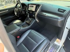 Toyota Alphard Hybrid 2.5L Premium Edition - ფოტო 13