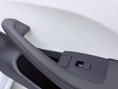 Tesla Model 3 Long Range All-Wheel Drive - ფოტო 5