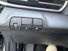 Hyundai Elantra 1.5L CVT Luxury - ფოტო 12