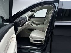 AITO Aion M8 Extended Range Max 53.4kWh 6-Seater with 192-Channel LiDAR - ფოტო 12