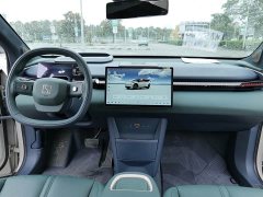 Zeekr X Four-Wheel Drive YOU Edition 5-Seater - ფოტო 13