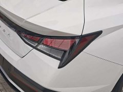 Hyundai Elantra 1.5L CVT GLX Elite - ფოტო 16