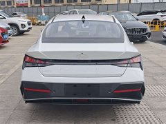 Hyundai Elantra 1.5L CVT GLX Elite - ფოტო 5