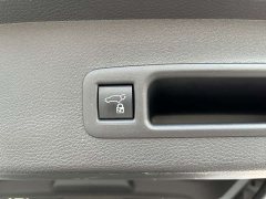 Toyota Sienna 2.5L Hybrid Premium Luxury Edition - photo 16