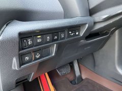 Toyota Sienna 2.5L Hybrid Premium Luxury Edition - photo 6