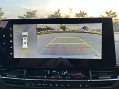 Toyota Sienna 2.5L Hybrid Premium Luxury Edition - photo 8