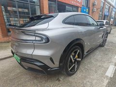 Xiaomi YU7 Four-Wheel Drive Pro - ფოტო 9
