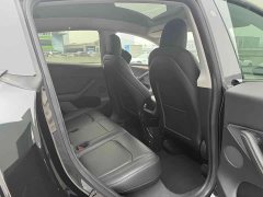 Tesla Model Y Rear-Wheel Drive - ფოტო 12