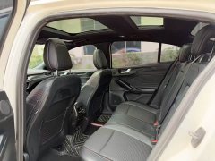 Ford Focus Sedan EcoBoost 180 Automatic ST Line - ფოტო 8