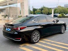 Lexus ES 260 Excellence Edition - ფოტო 4