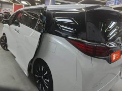 Toyota Alphard Base - ფოტო 6