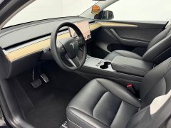 Tesla Model Y Rear-Wheel Drive - ფოტო 12
