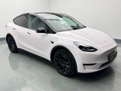 Tesla Model Y Rear-Wheel Drive - ფოტო 2