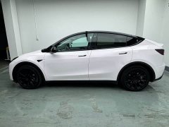 Tesla Model Y Rear-Wheel Drive - ფოტო 9